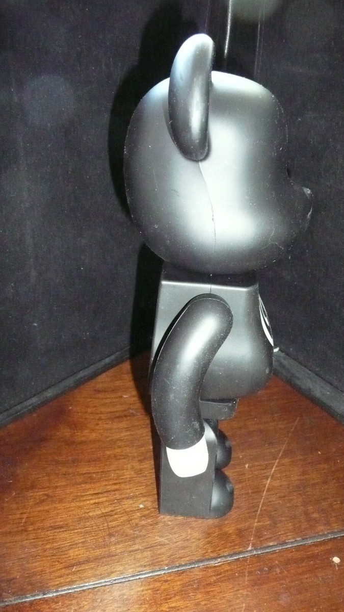 bearbrick 400% goodenough 2015 noir medicom toy