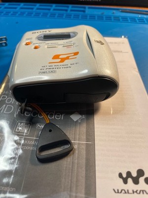 Sony MZ-S1 Net MD Sports Walkman MiniDisc Recorder G