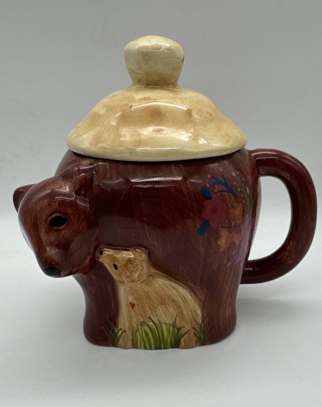 Natural Life MAMA BEAR Ceramic Coffee Mug With Lid