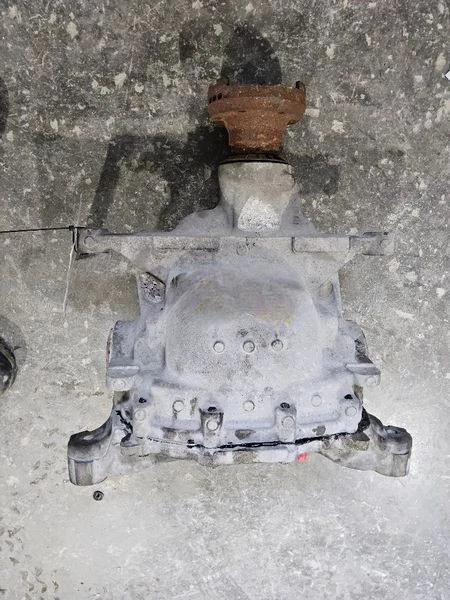 Conjunto de portador diferencial eje trasero Ford Mustang 2015-2022 GT relación 3,31 OEM Foto 2 de 4