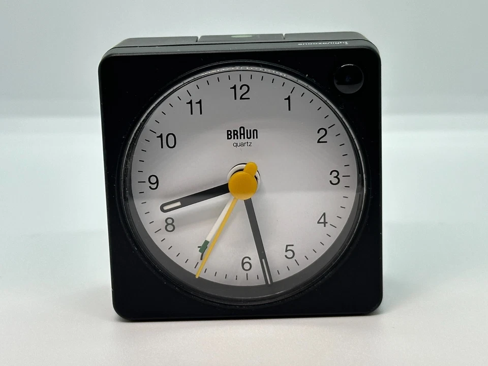 BRAUN BC02XBW SLEEK BLACK-WHITE TRAVEL ALARM CLOCK - LIGHT - Image 2 of 4