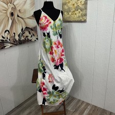 Natori Medium Nightgown Multicolor Silky Satin Feel Mid/Long Strap Floral