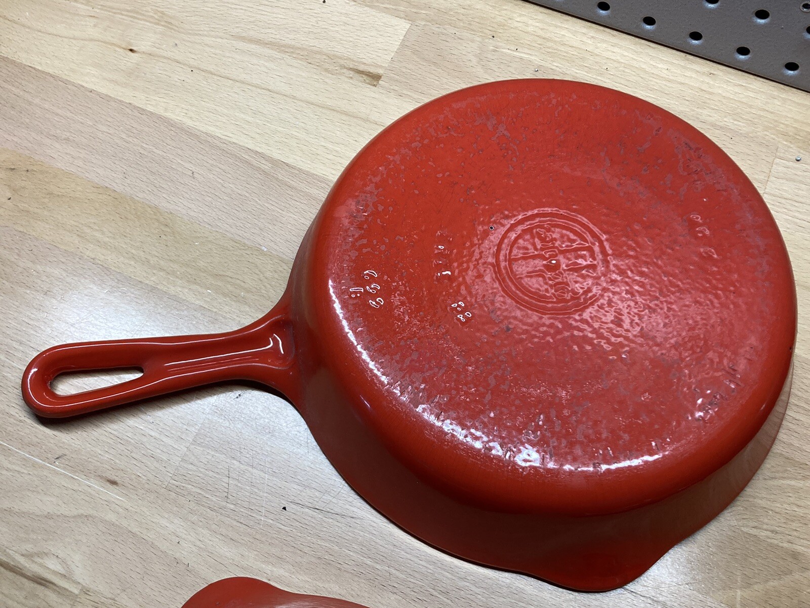 VINTAGE GRISWOLD ENAMELWARE CAST IRON SKILLETS eBay