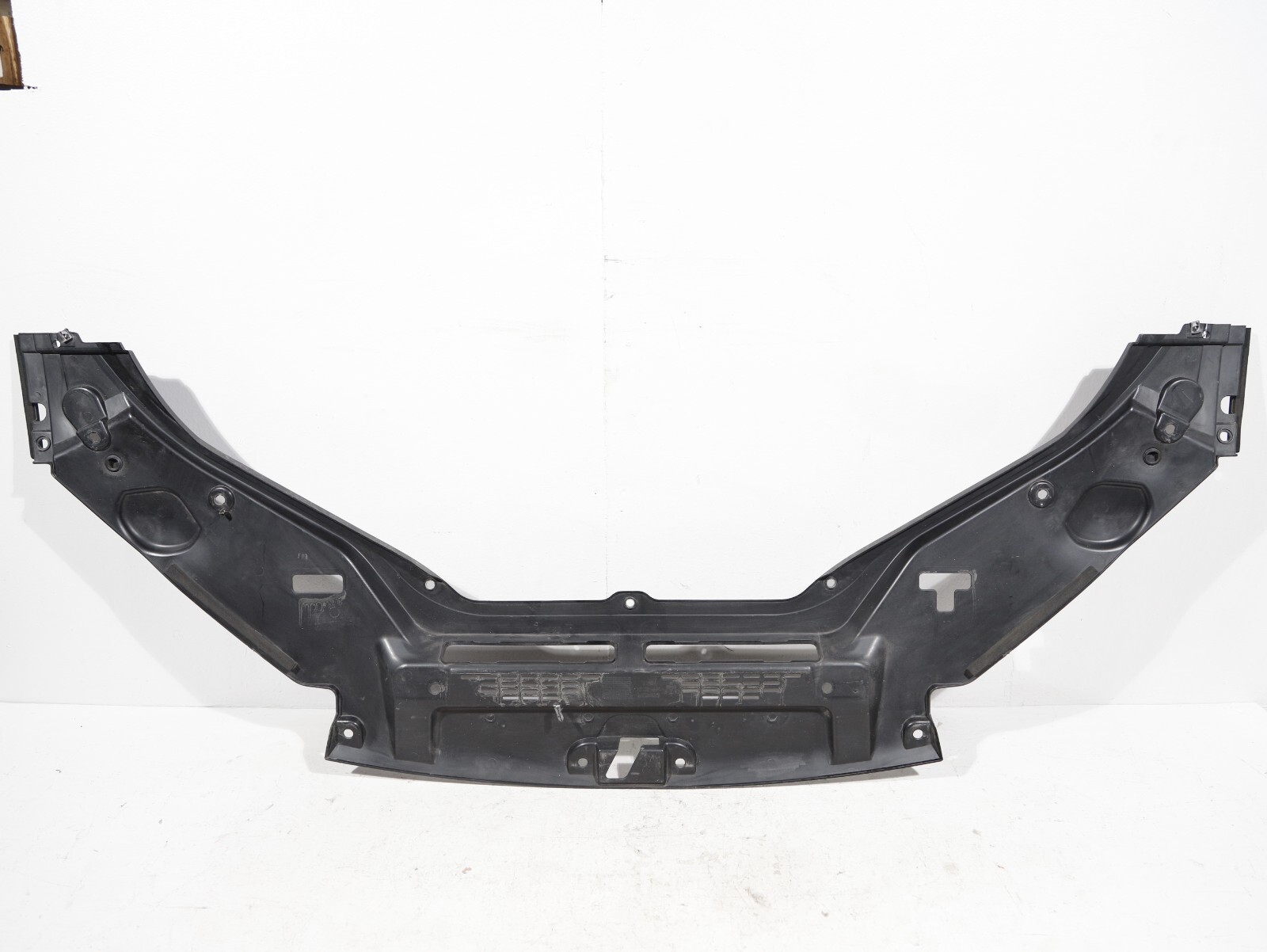 2017-2020 MASERATI LEVANTE M161 FRONT RADIATOR SUPPORT COVER TRIM PANEL  OEM
