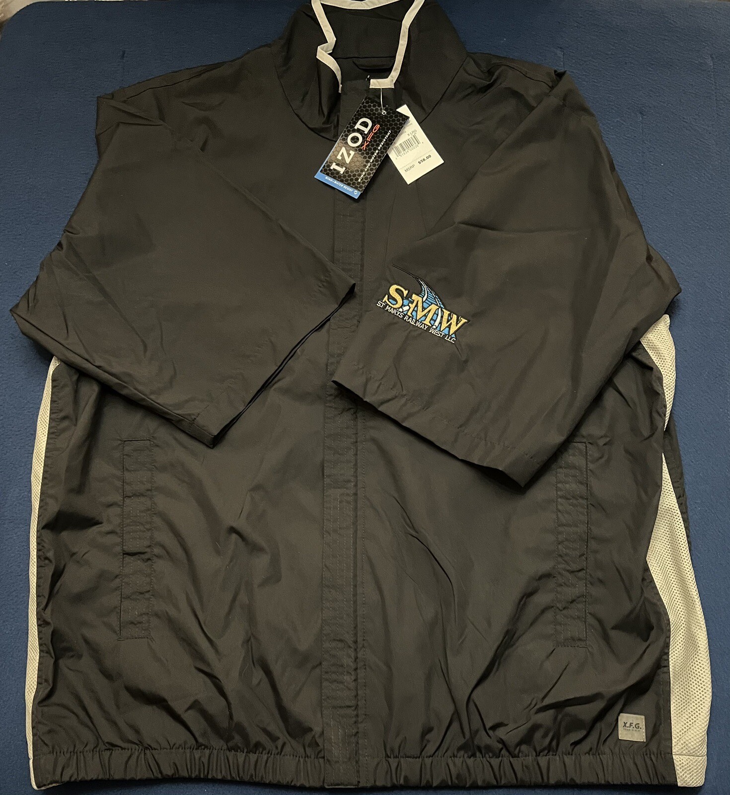 Izod XFG Men's XLarge XL Short Sleeve Full Zip Jacket Wind & Water