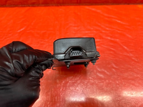 14-18 INFINITI Q50 - ADAPTIVE CRUSE DISTANCE RADAR SENSOR 4135A-ARS3B - OEM #215 - Picture 8 of 10