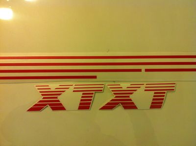 Kit Complet D'Autocollants/Stickers Pour Peugeot 205 XT - Rouge - Reproduction Neuve