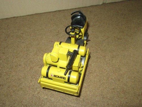 100D Vintage NZG 151 Germania Bomag BW 90 SL Rullo TP Macchina Da Cantiere 1:20 - Foto 8 di 9