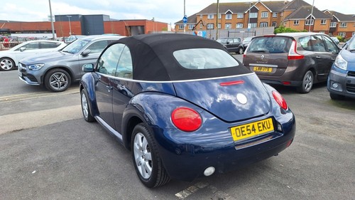 2004 Volkswagen Beetle 2.0 Convertible From £2,995 + Retail Package CONVERTIBLE - Picture 5 of 10