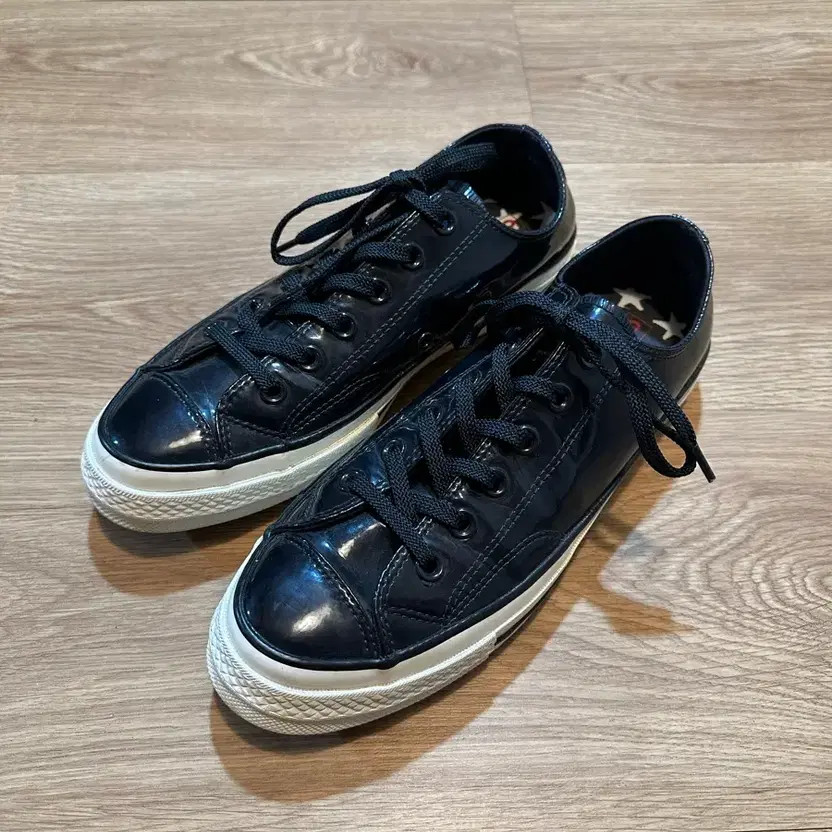 Converse Black Patent Leather Low Top Sneakers, US Size thumbnail 4