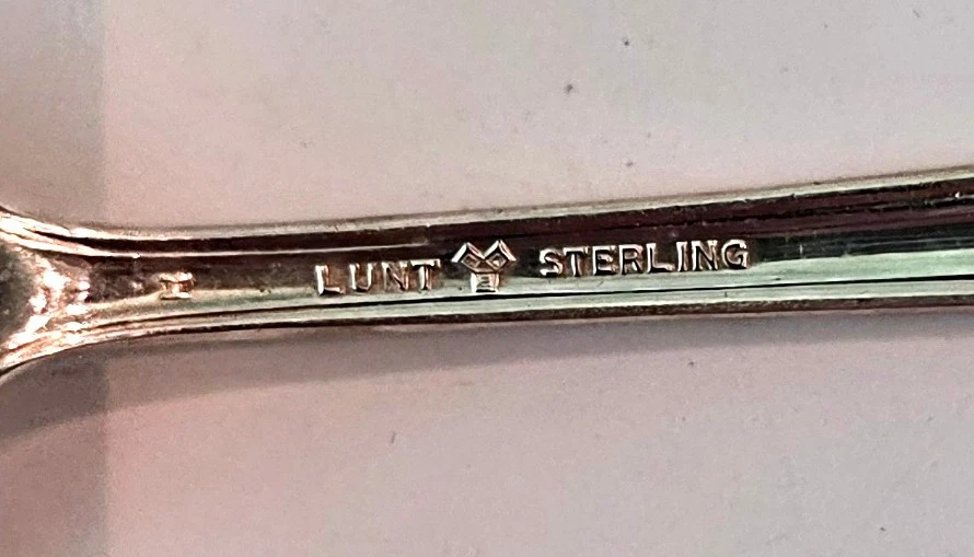 Cubiertos de plata de ley LUNT de colección concha inglesa 6 piezas 224 gr. 6 disponibles Foto 4 de 4