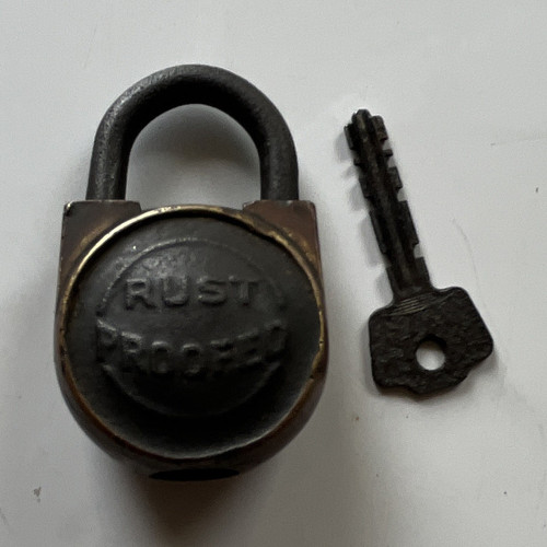 Rustproofed Keyed Padlock w/ Key Metal Metallic Black/Brown Small 5mm