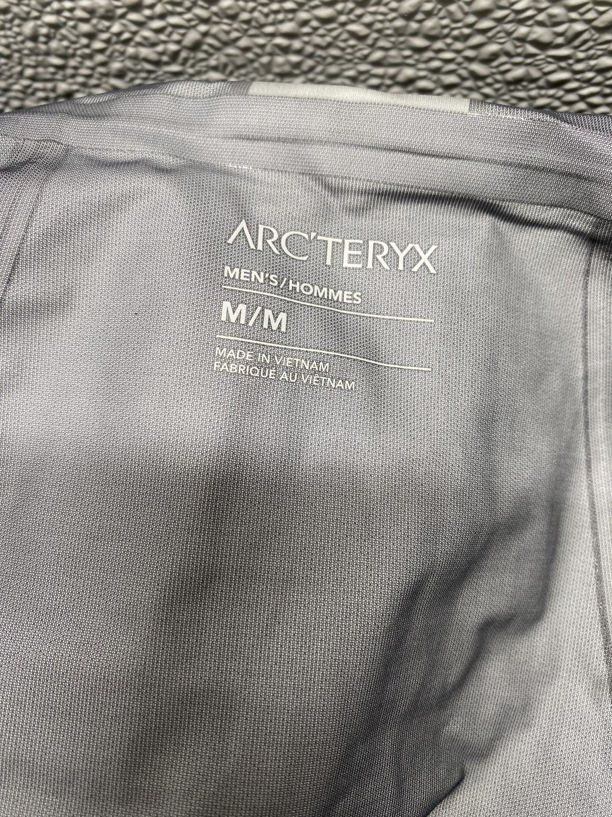 Arc'teryx Mens Norvan Shell Lightweight Jacket Size M Graphite, Black thumbnail 15