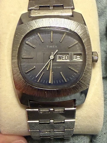 Running Timex 1970's TV Dial Sunburst Case Silver Men's Watch Original Band