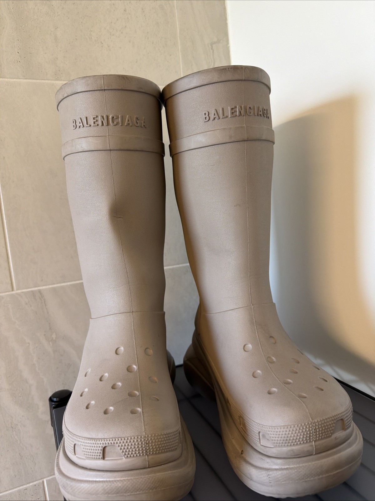 Balenciaga Croc Beige Color women Boots Size 39 Gently Used Pre- Owned No Box. thumbnail 5