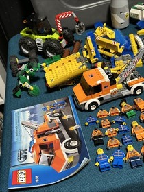 MASSIVE Lego Construction Lot City Minifigure Part 7638,60152,5930,60181,60026 +