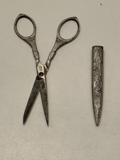 Antique D Peres Solingen 4.5 Inch Sewing Ornate German Steel Scissors With Case