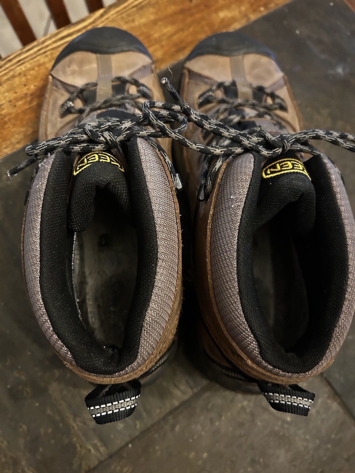 Stivaletti da trekking Keen Targhee II da uomo taglia 10 5 in pelle marrone con lacci