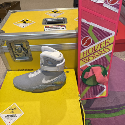 Size 11 Nike Mag Back To The Future DS OG (box For Size 9) With