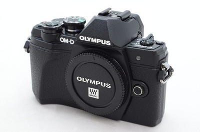 OLYMPUS OM-D E-M10 Mark III Body Black Set Working