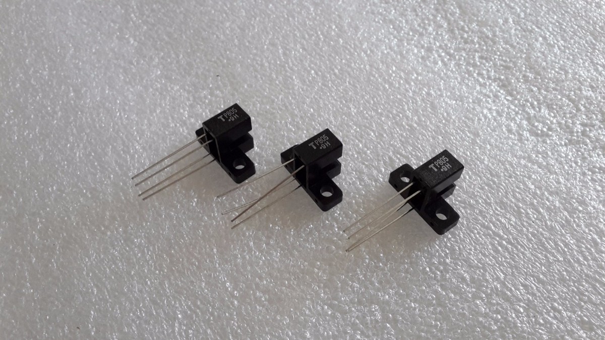 Toshiba optocoupler P805 Tp805 Lot of3 (slotted optical switch
