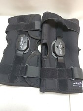 DonJoy Hinged Knee Brace Drytex Sleeve Small Lot 2