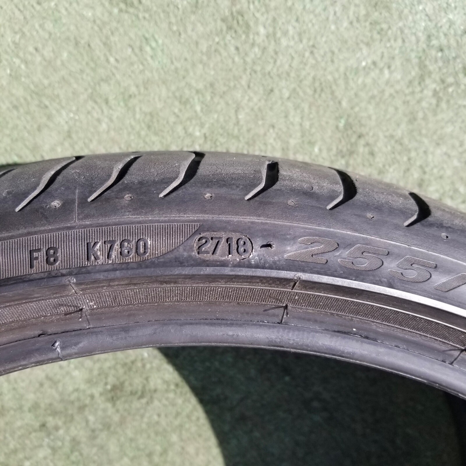255/30R20 Pirelli P Zero Tire 255/30ZR-20 255/30ZR20 R01 Audi R8 92Y 80% Tread