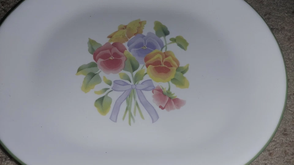 Vajilla Corelle Summer Blush 17 piezas 4 platos de cena plato ensalada tazón Foto 2 de 3