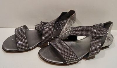 Diamond Collection Stuart Weitzman flache Riemchensandalen silbergrau Diamanten 5,5