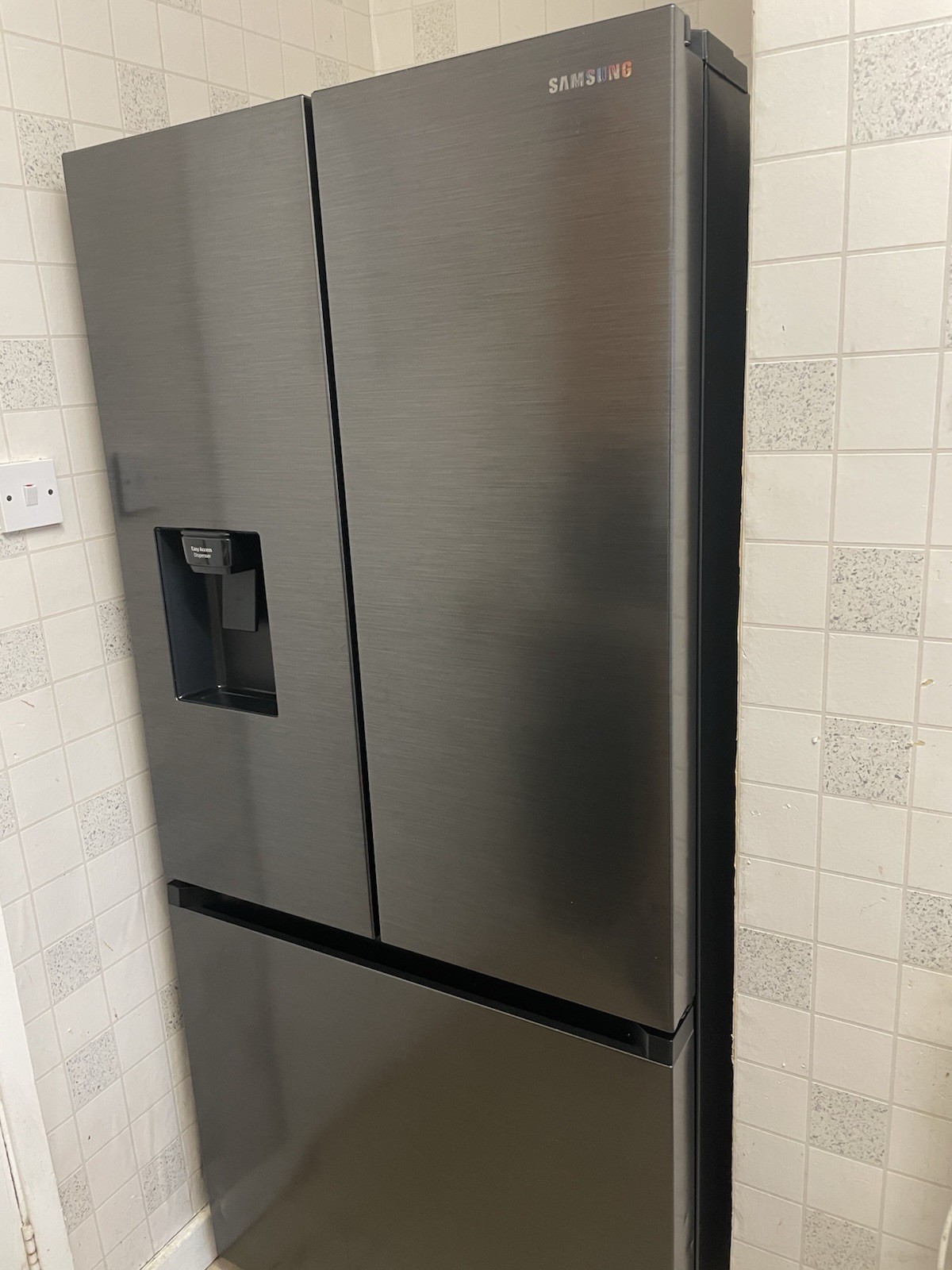 Samsung RF50A5202B1EU 495L Side-by-Side Freestanding Refrigerator