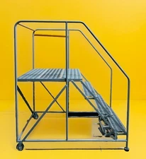 Cotterman 4WPR Easy 50 4-Step, 40" Height, 800 lbs Cap. Mobile Work Platform.