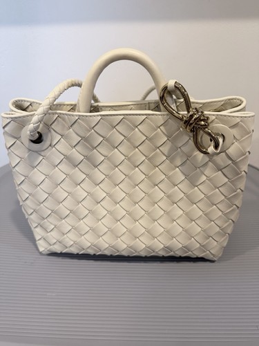 Bottega Veneta Andiamo Intrecciato Top Handle Bag – Sea Salt - Great  Condition