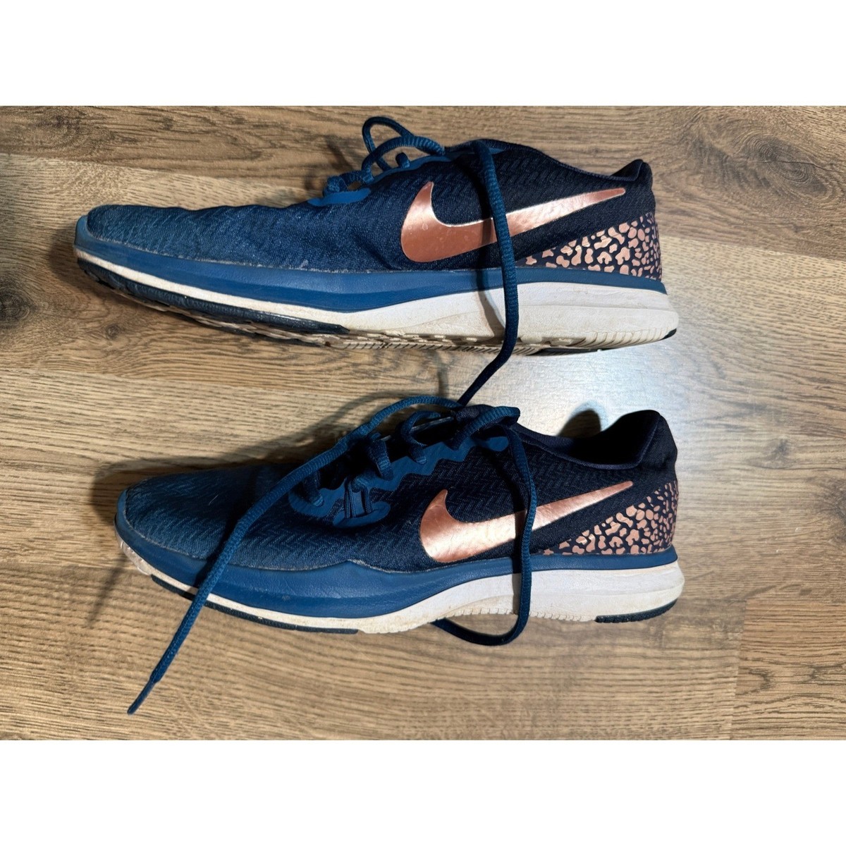 Nike Training Shoes Womens 7.5 Navy Blue Rose Gold Leopard Print