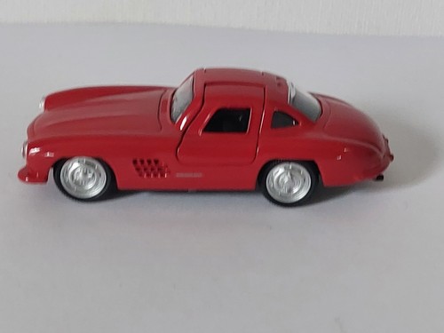 Macchina Miniatura NOREV 3 Inches 1/64. Mercedes 300 Sl Rosso - Foto 3 di 8