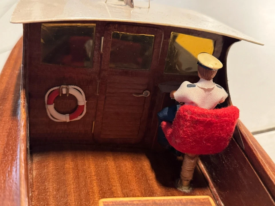 Diva Kajütboot Aeronaut Aero-Naut Schiff RC fertig aufgebaut ungetestet - Bild 4 von 4