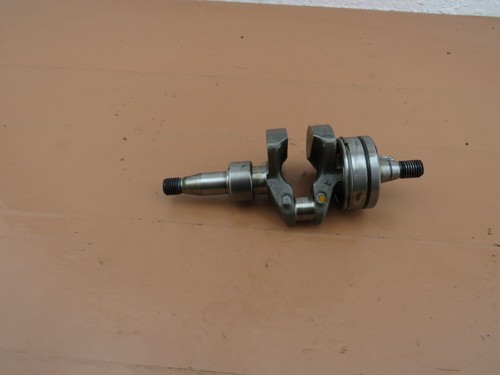 McCulloch Timber Bear Chainsaw OEM Crankshaft - Picture 4 of 5