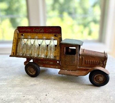 Vintage 1930s Metalcraft Coca-Cola Delivery Truck w/ Bottles