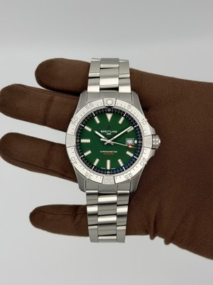 Breitling Avenger Automatic 42 Green A17328101L1A1 Steel B&P Unworn
