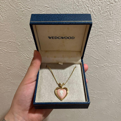 Wedgwood Herz Halskette Anhänger Silberfarben Mode Accessoire mit Box Japan