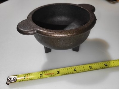 Lodge HP2 Cast Iron Half Pint 3-Legged Serving Bowl Mini Kettle Fully Restored 