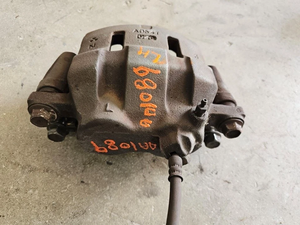 Б/У 2001 Isuzu NPR ЛЕВЫЙ ПЕРЕДНИЙ СУППОРТ 16 «колесо типа корабль Лос-Анджелес - Изображение 4 из 4