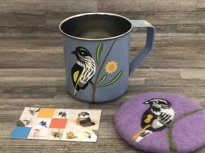 Schöner Honigfresser Vogel Metallbecher & gefilzte Untersetzer von Singbird Tasmanien, neu mit Etikett