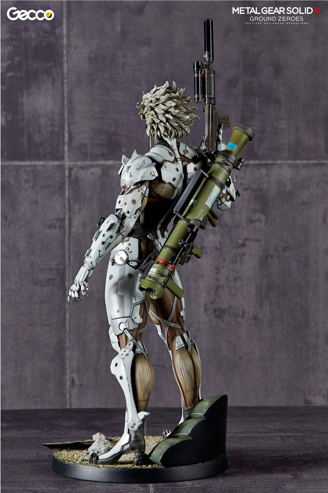/ SDCC2015 [ Amazon.com: SOLID GEAR L ホワイトアーマーVer. 雷電 1/6 beans Limited Distribution torpedo ゲームキャラクター