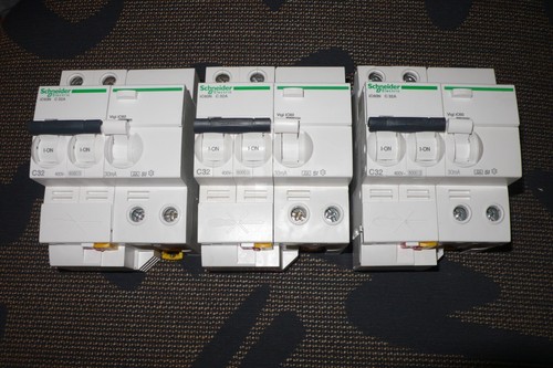 DISJONCTEUR A9F77232 DIFFERENTIEL A9Q31240 SCHNEIDER ELECTRIC 32A 30mA SI, 2POLE - Picture 6 of 8