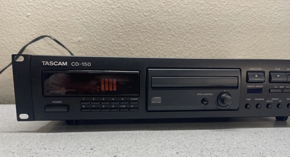 Reproductor de CD Tascam CD-150 montaje en rack piezas/reparación *LEER Foto 4 de 4