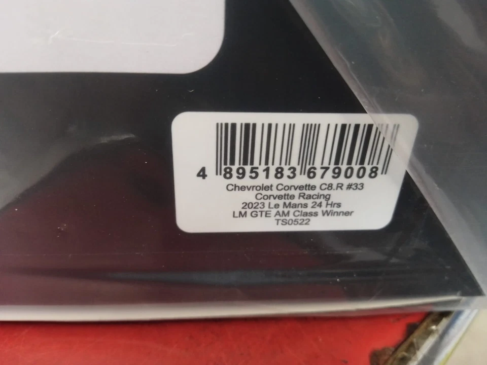 TSM Chevrolet Corvette C8 R #33 Winner Class GTE AM 24H Le Mans 2023 1/18 TS0522 Foto 4 de 4