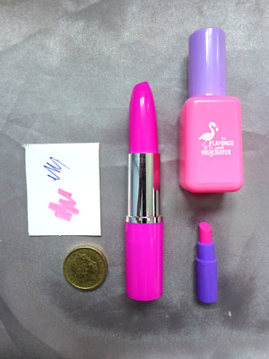 Neuheit Make-up Schreibwaren Set Rosa Nagellack Highlighter Lippenstift Stift & Radierer