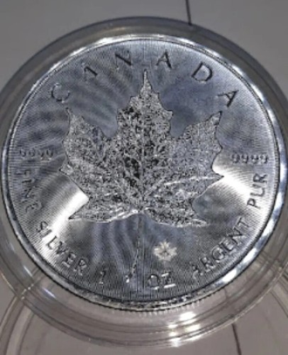 BRILLIANT 2016 $5 DOLLAR CANADA FINE SILVER PROOF MAPLE LEAF COIN - Bild 3 von 4