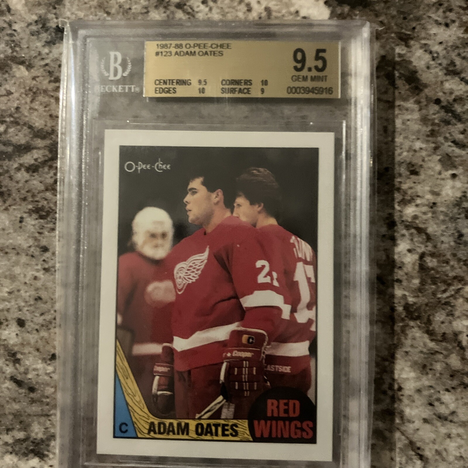 1987-88 O-Pee-Chee OPC #123 Adam OATES BGS 9.5 ROOKIE RC!