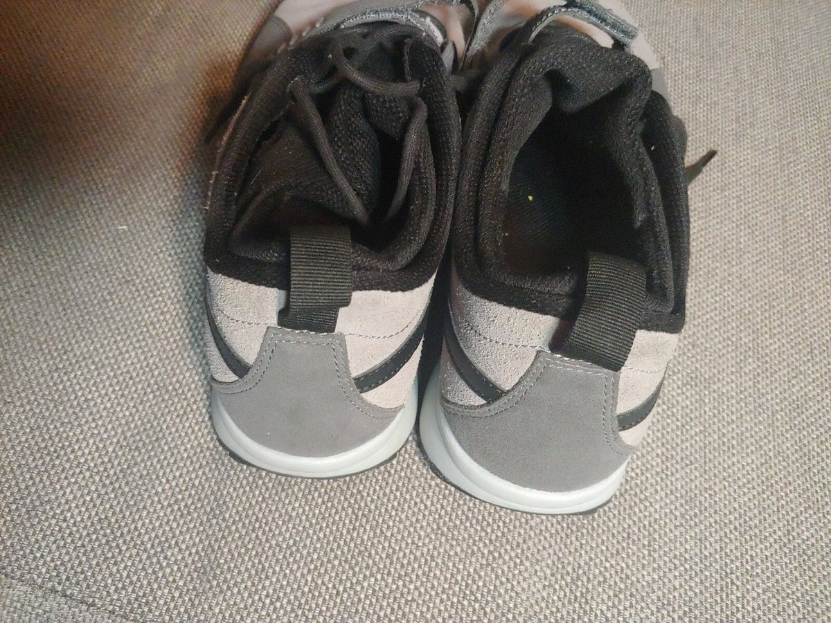Nike SB Trainerendor Suede Trainers 806309 001 Cool Grey  display picture 3